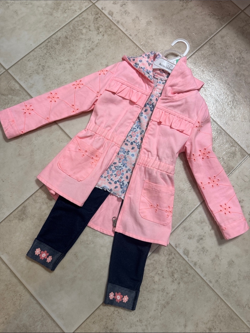 Little lass 3 piece set size 4 NWOT’s